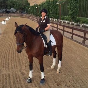 Meet your Posher, Debra